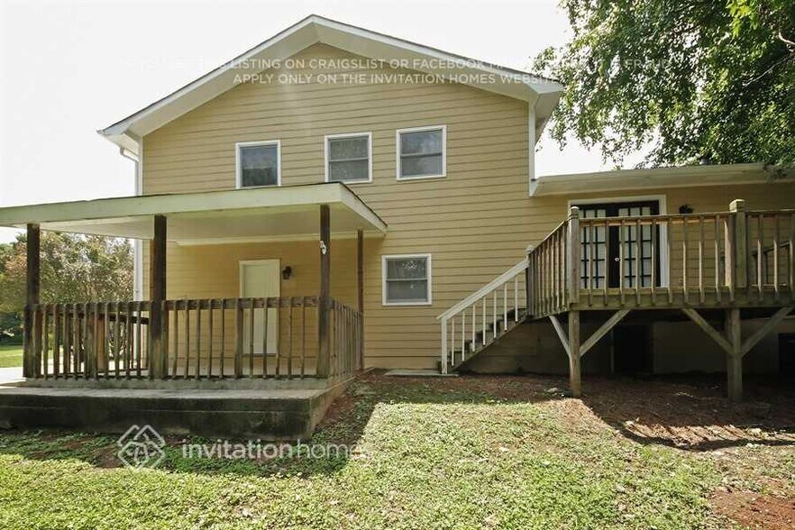 Building Photo - 515 Oak Springs Dr NW