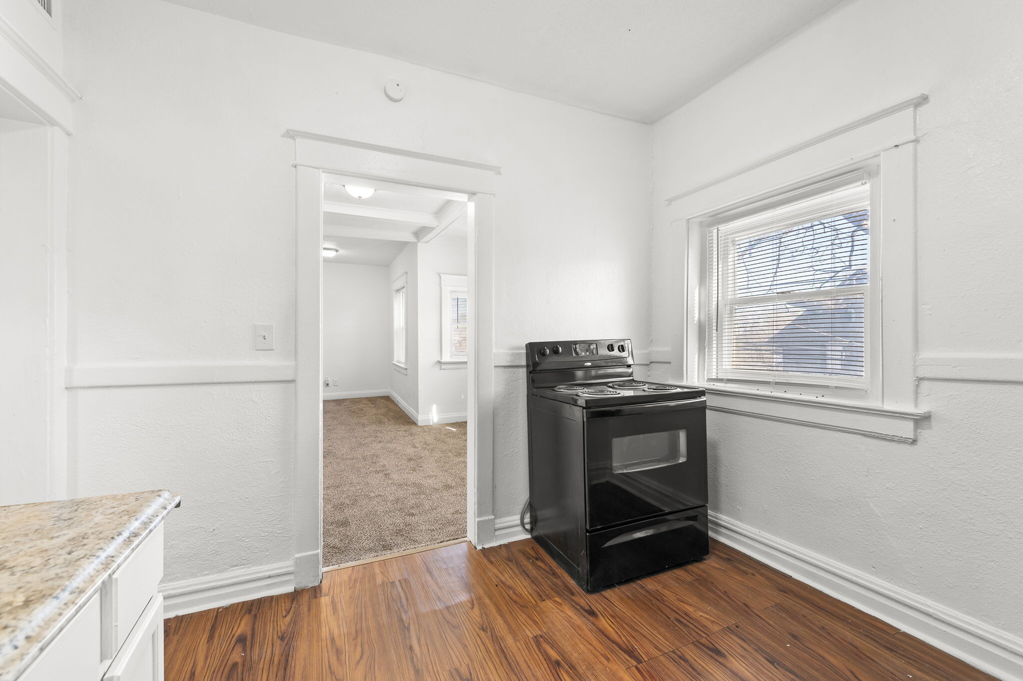 Building Photo - 2207 E 24th Ter