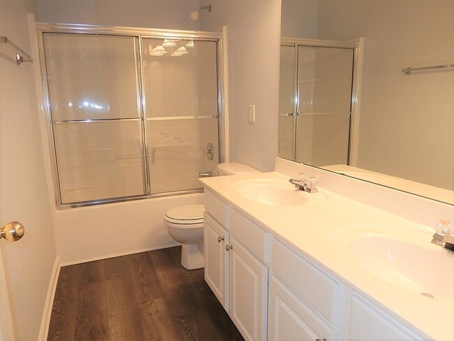 Building Photo - 304 Millicent Way