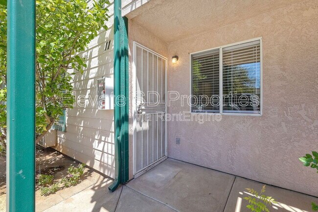 Building Photo - 9430 Winter Gdns Blvd