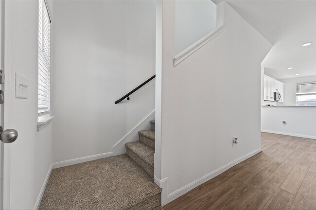 Building Photo - 17803 Pumpkin Vine Dr