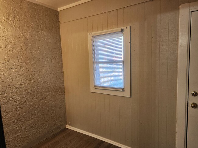 Building Photo - Harbour Towne