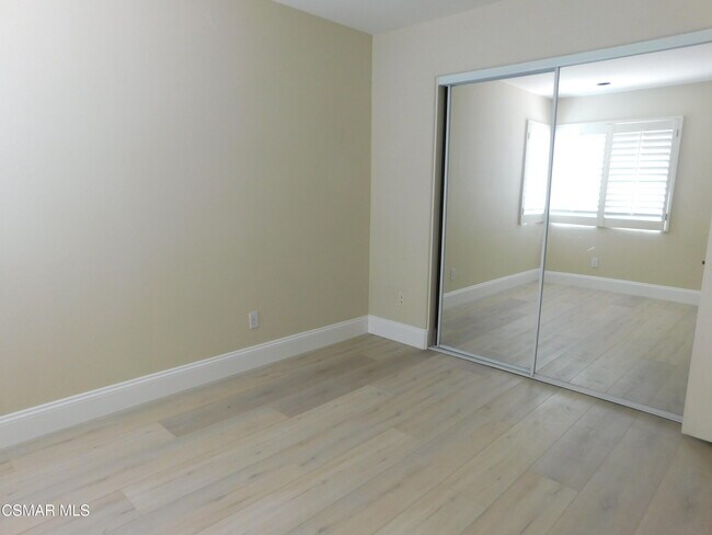 Building Photo - 4887 Santo Dr