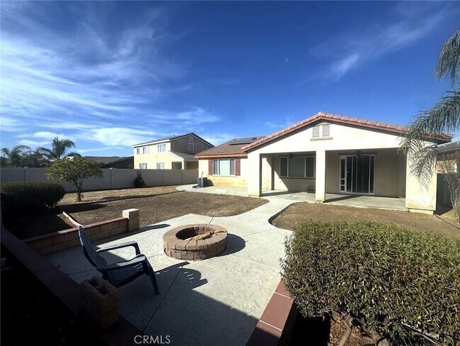 Building Photo - 25136 High Plains Ct