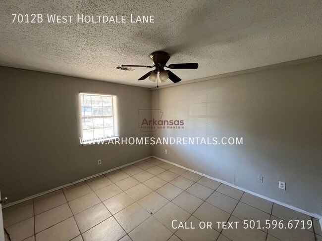 Building Photo - 7012 W Holtdale Ln