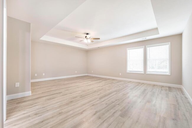 Building Photo - 316 Beau Claire Cir