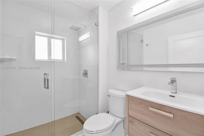 Building Photo - 710 Lake Blvd