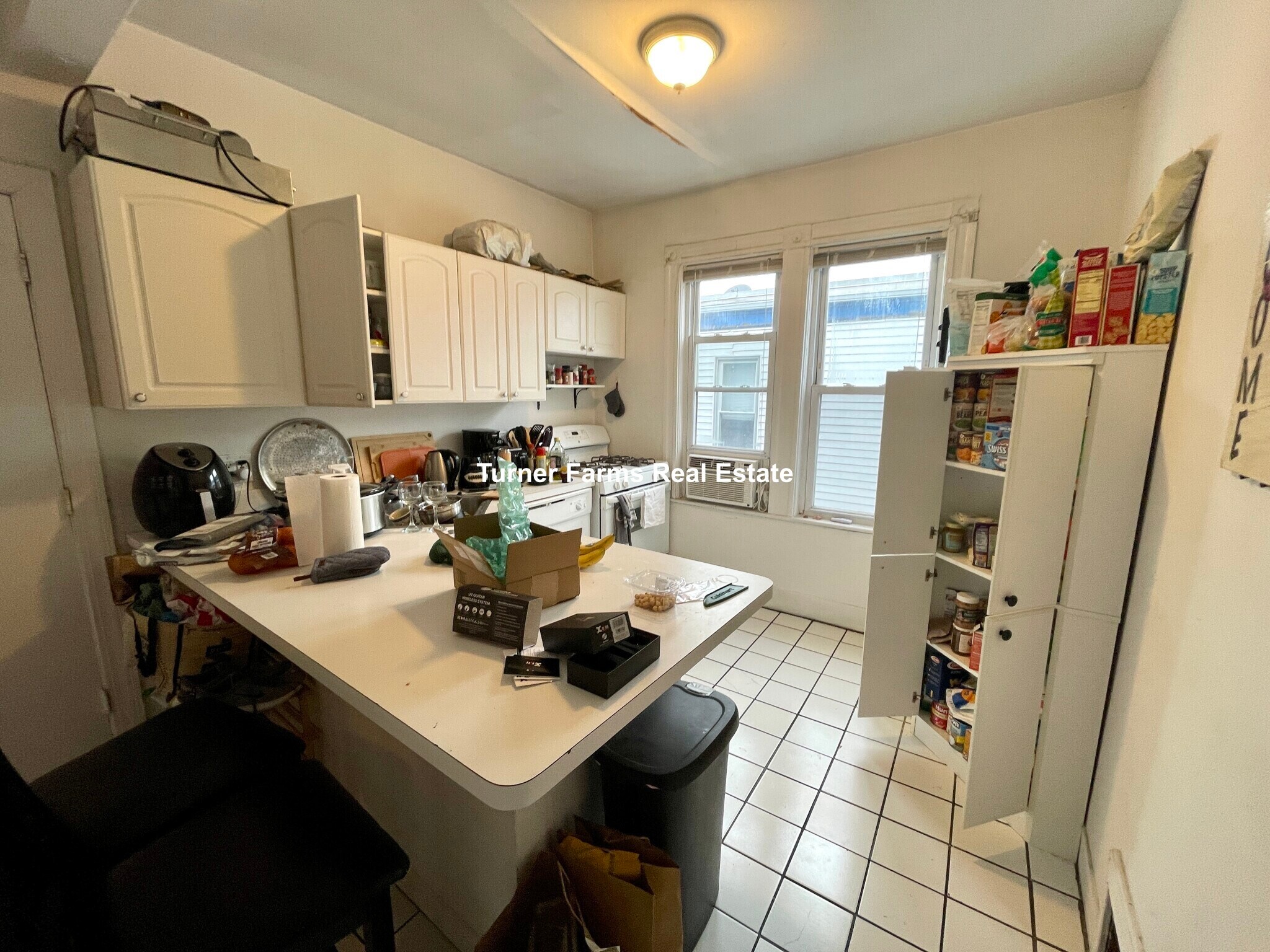 Building Photo - 530 Cambridge St