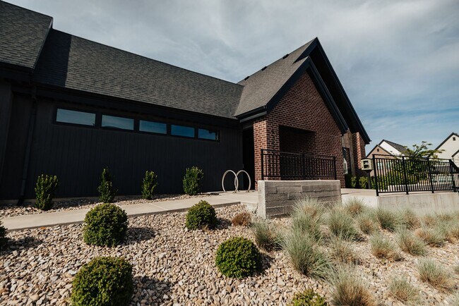 Building Photo - Stunning 4 Bedroom Home in Lehi with Great Amenities!