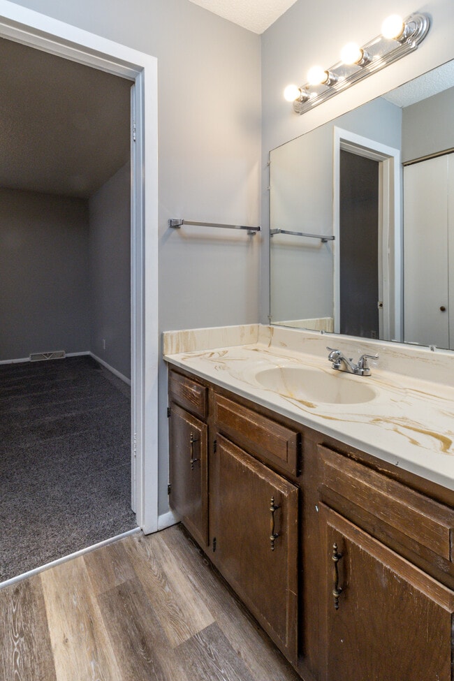Building Photo - 9157 Cedarpark Ln NW