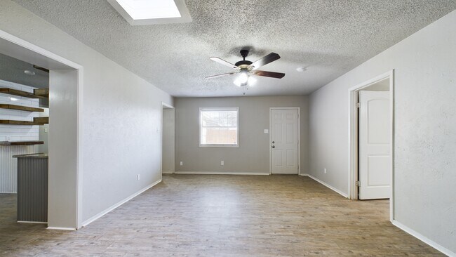Building Photo - 5613 44th St
