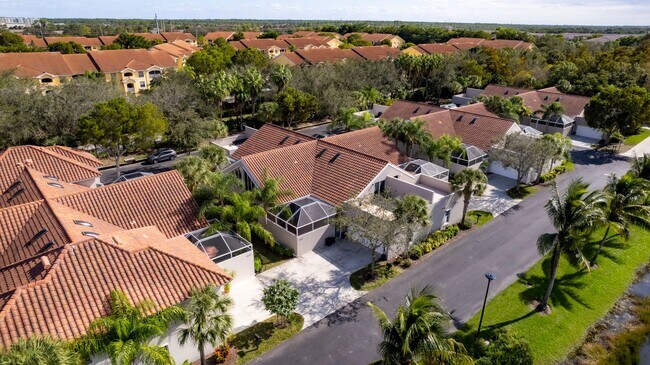 Building Photo - ** COURTYARDS AT QUAIL WOODS ** 2 BED + DEN / 2 BATH - TOWNHOME - NORTH NAPLES - ANNUAL RENTAL