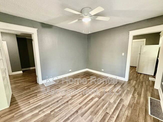 Building Photo - 6103 Walrond Ave
