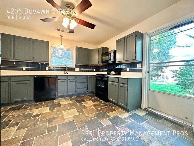 Building Photo - 4206 Duvawn St