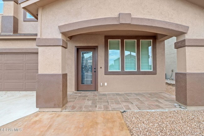Building Photo - 4521 Marisabel Azcarate St