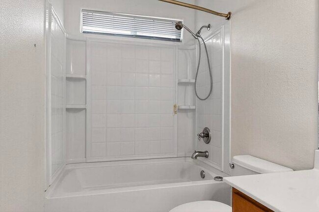 Building Photo - 9155 Ventana Azul Ave NW