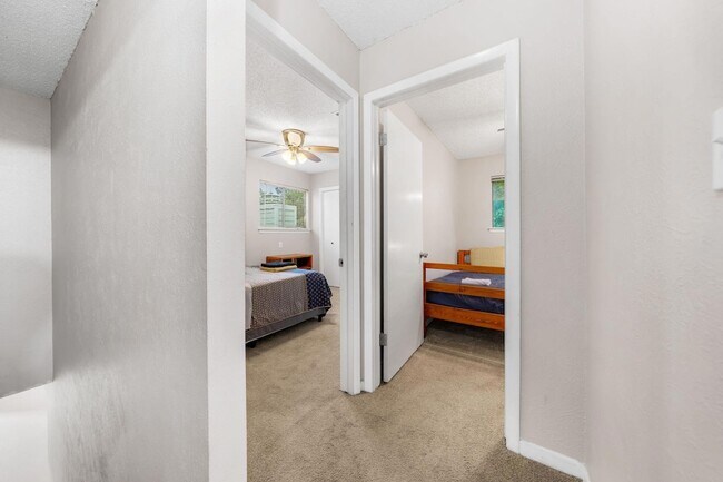 Building Photo - 3222 Tamarron Blvd