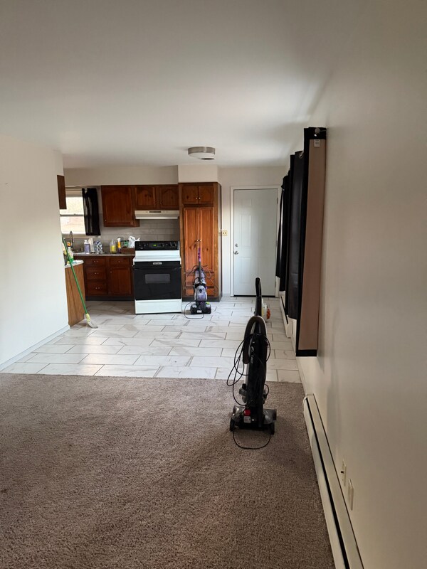 Building Photo - 19 Eton Ct