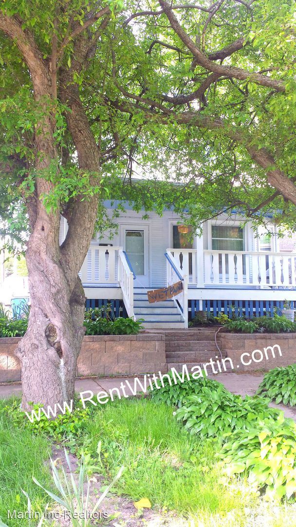 Primary Photo - 3 br, 2 bath House - 212 Wellington St