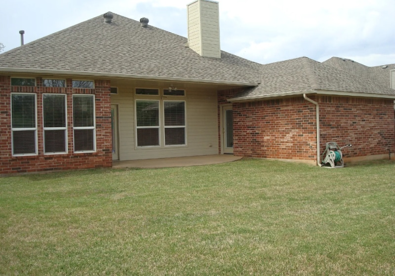 Building Photo - 18204 Willow Oak Ln