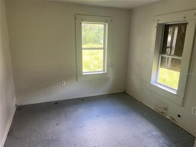 Building Photo - 507 N 6th St