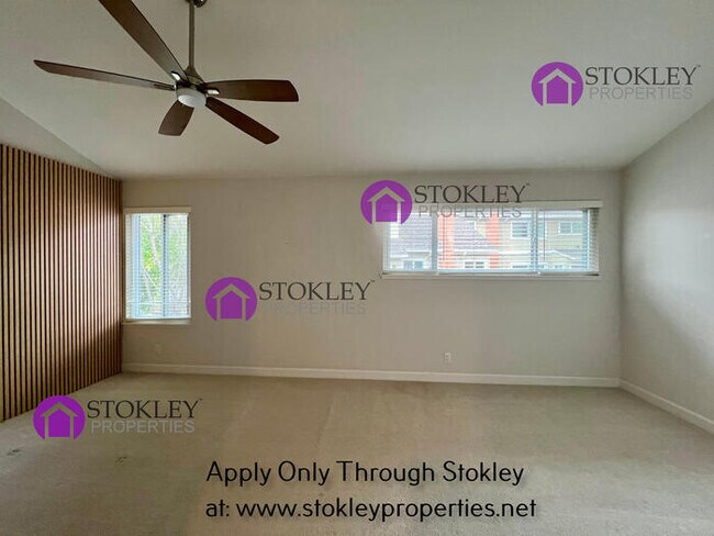 Building Photo - 1659 Siskiyou Dr