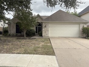 Building Photo - 2230 Laurel Oaks Dr