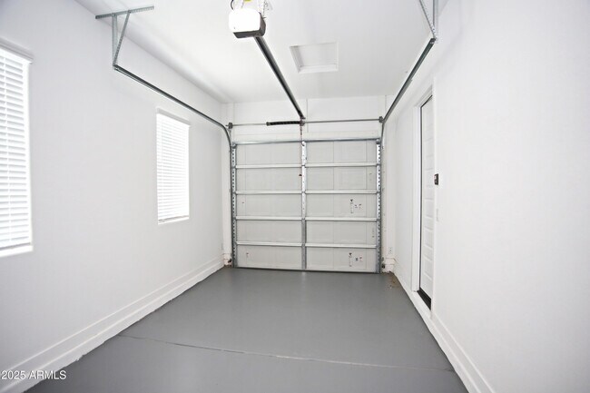 Building Photo - 4623 S 111th Dr