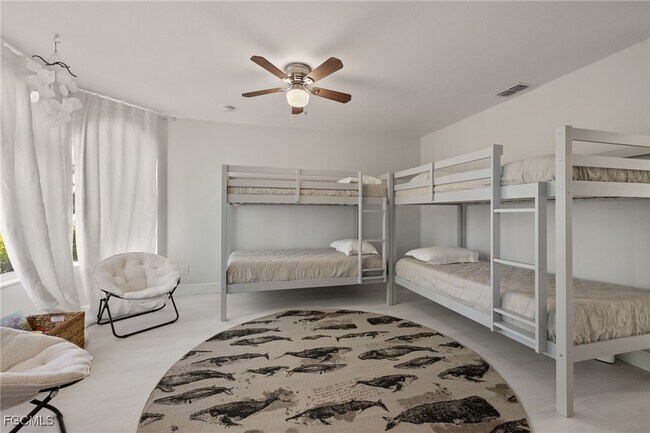 Building Photo - 3906 SE 20th Pl