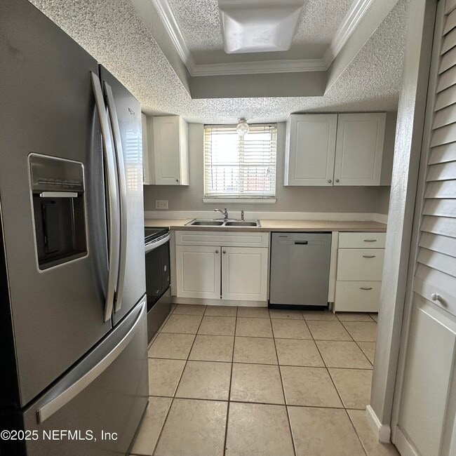 Building Photo - 3917 Corrida Ct