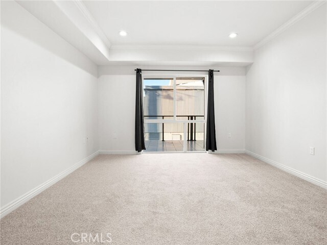 Building Photo - 1598 Long BCH