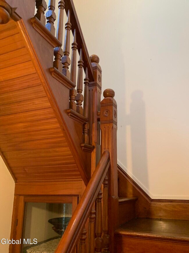 Building Photo - 260 Clark Rd