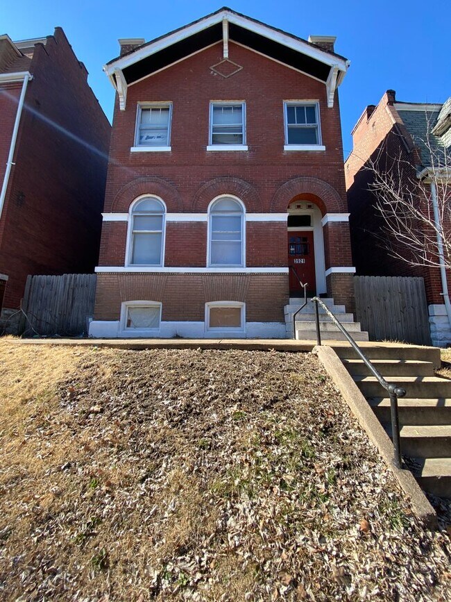 Building Photo - 3921 Pennsylvania Ave