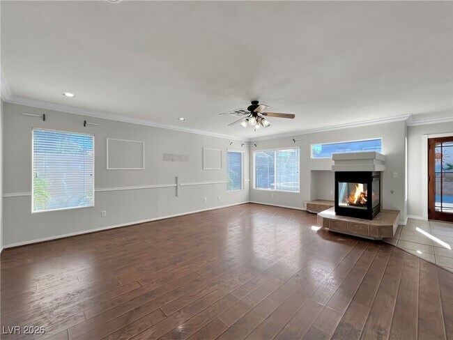 Building Photo - 595 Campus Oaks Ct