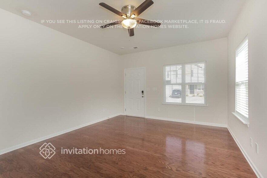 Building Photo - 9211 Grand Valley Dr