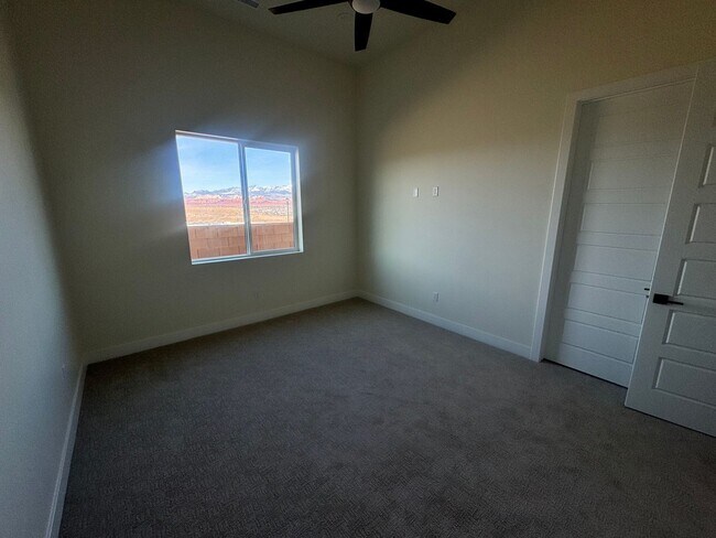 Building Photo - Beautiful Single-Level Home with Trail Access & Stunning Views!!!