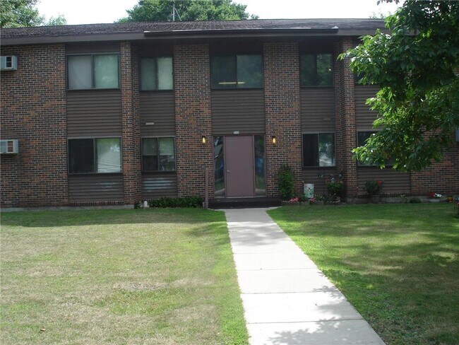 Primary Photo - 761 S 9th St