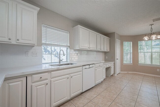 Building Photo - 2224 Palm Lagoon Dr