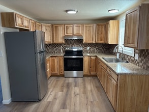 Building Photo - 1015 Roosevelt Ave