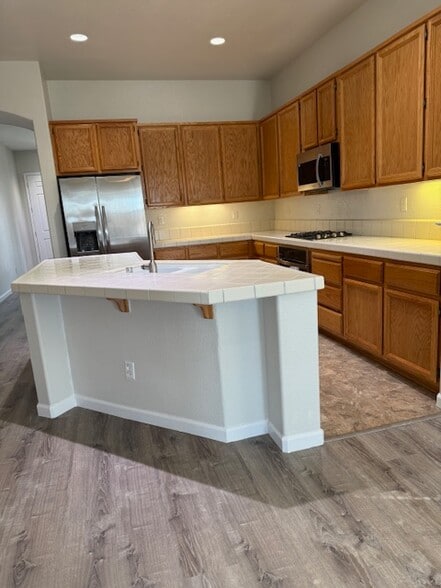 Building Photo - 206 Oxburough Dr