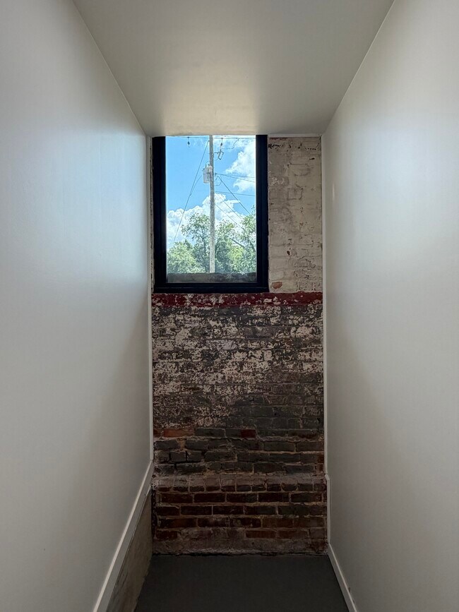 Building Photo - The Warehouse At Calhoun - RESIDENTIAL