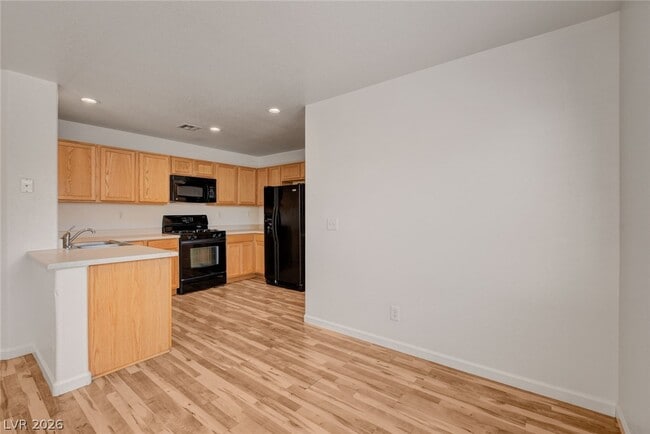 Building Photo - 7443 Ademar St