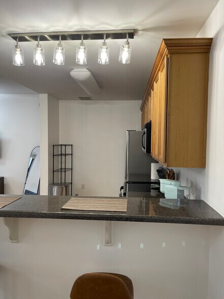 Building Photo - 731 Litty Ct