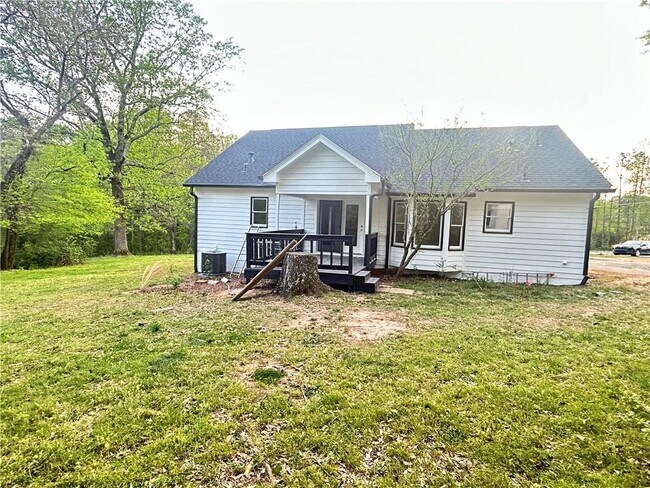 Building Photo - 3590 Chamblee Gap Rd