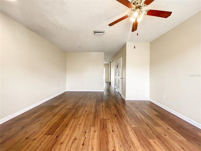 Building Photo - 6021 Osprey Lake Cir