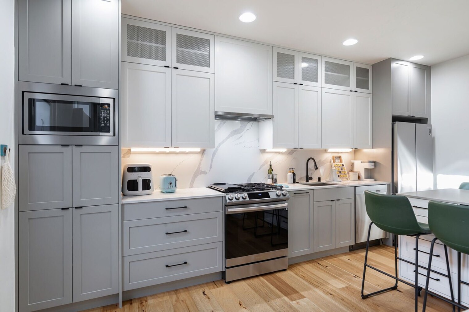 Building Photo - 58 W Cremona St