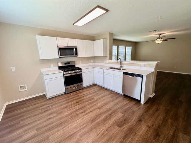 Building Photo - 3403 Wickham Ln