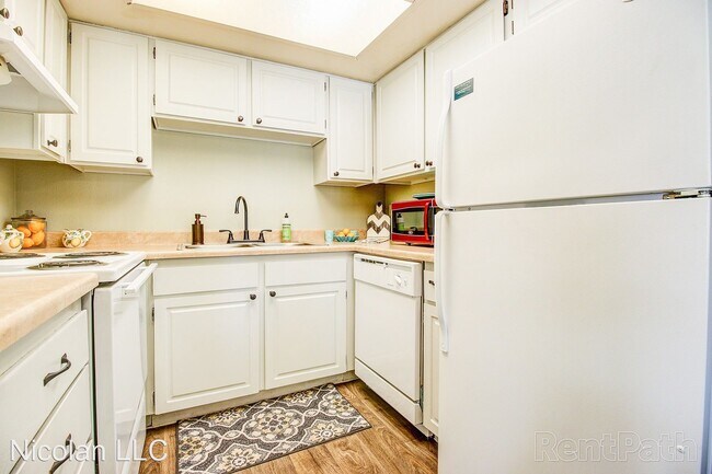 Building Photo - 1701 N Palo Verde Dr
