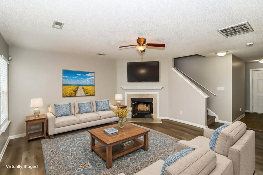 Building Photo - 1353 Bray Dr