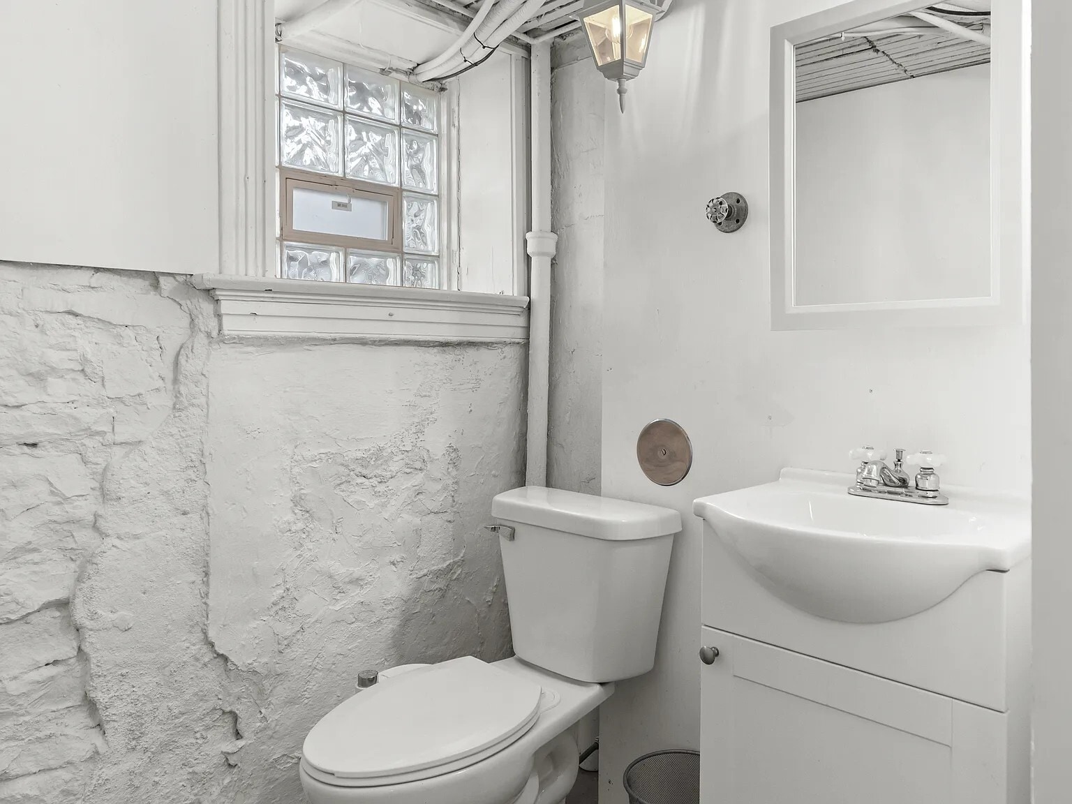 Building Photo - 6166 Crescent Ave